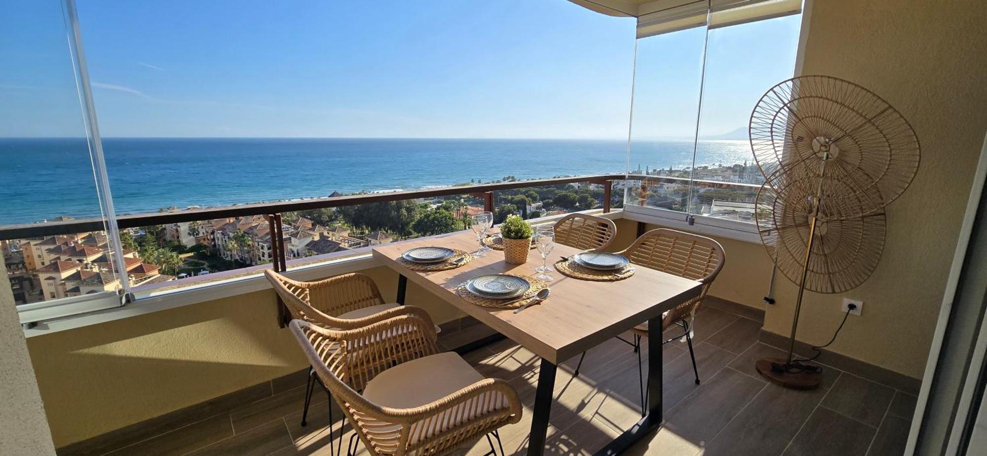 Blue Horizon - Luxury By The Sea Apartment