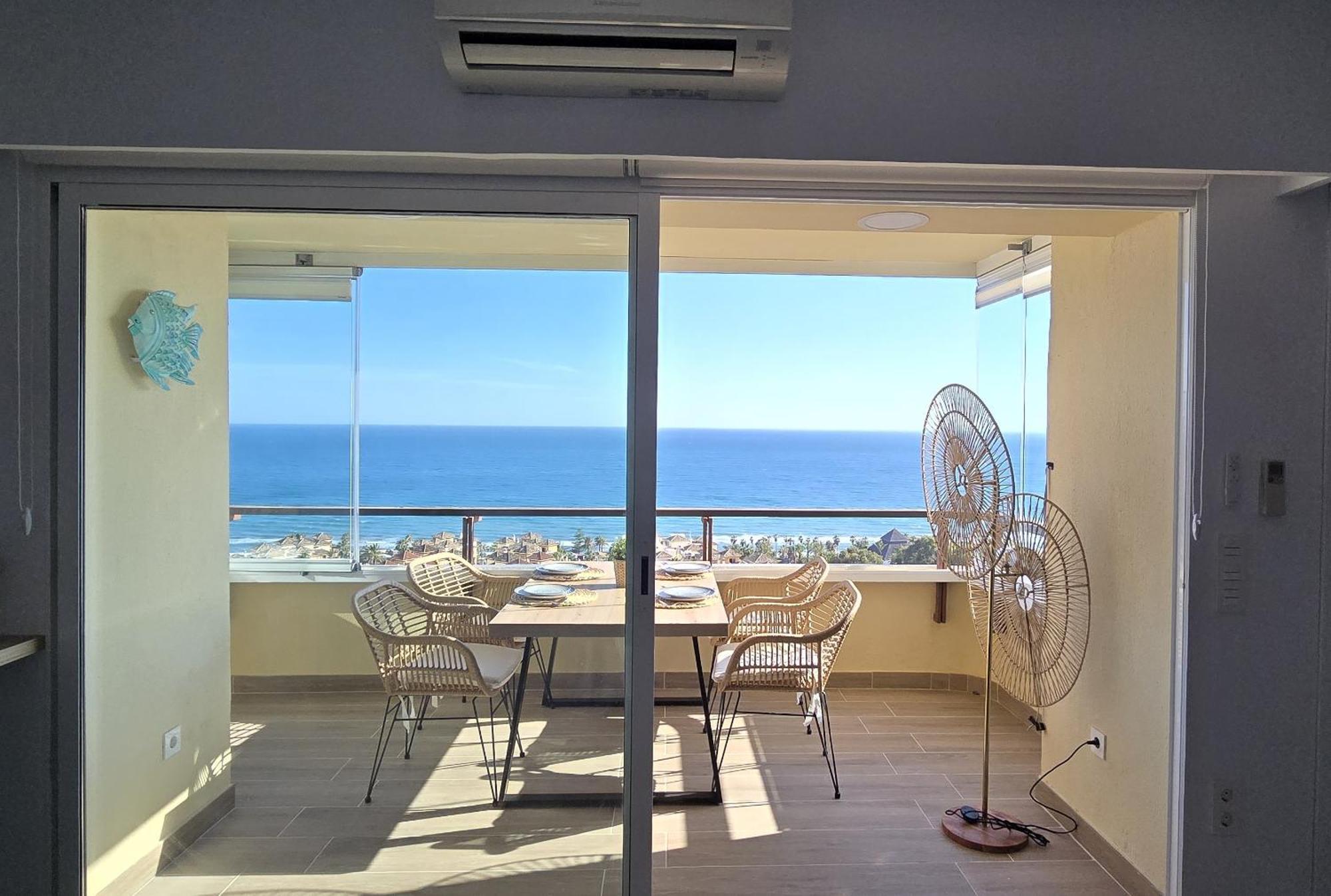 Blue Horizon - Luxury By The Sea